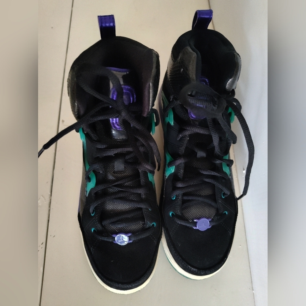 Jordan Air Jordan Flight TR 97 | Black Purple Green | Youth Boy's 7 - Picture 2 of 8